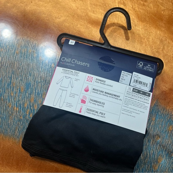 NWT Cuddl Duds Base layers Chill Chasers black size 5T top and bottom - Picture 4 of 6